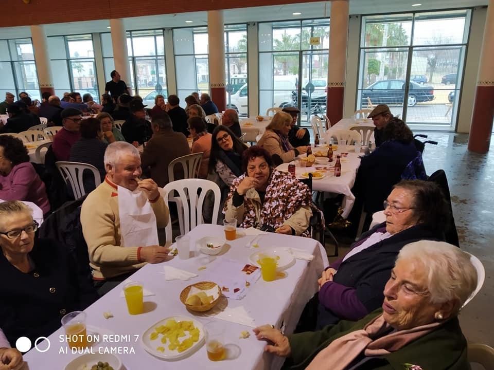 83025402_2594055457505724_8341910907944697856_n