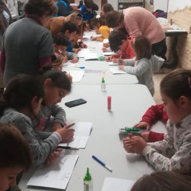 PROGRAMACIÓN NAVIDEÑA TALLER DE MANUALIDADES 03