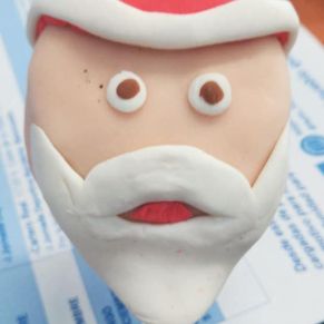 PROGRAMACIÓN NAVIDEÑA TALLER DE REPOSTERÍA NAVIDEÑA PARA ABUELOS Y NIETOS 009