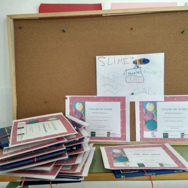 PROGRAMACIÓN NAVIDEÑA TALLER DE SLIME 001