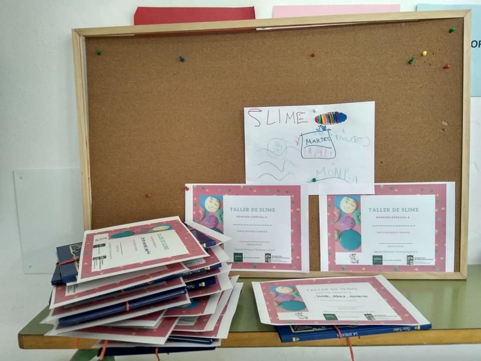 PROGRAMACIÓN NAVIDEÑA TALLER DE SLIME 001